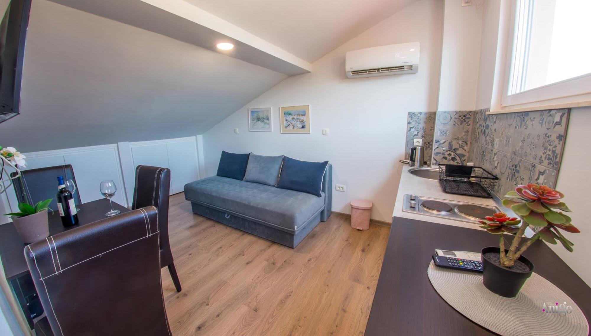 Apartments Enigma - With Private Parking Mostar Bagian luar foto