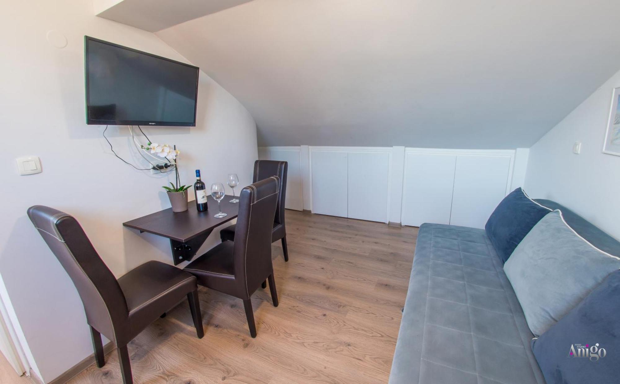 Apartments Enigma - With Private Parking Mostar Bagian luar foto