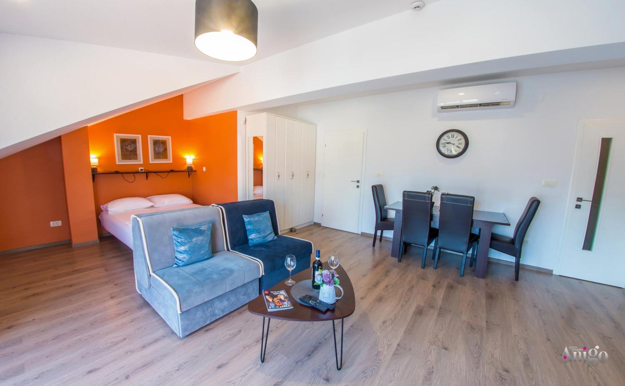 Apartments Enigma - With Private Parking Mostar Bagian luar foto