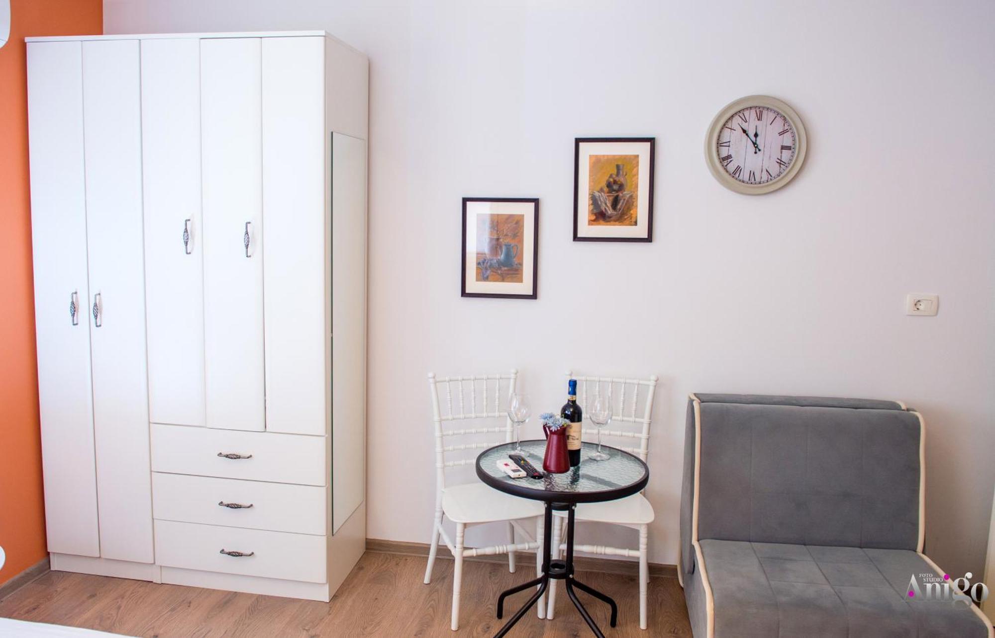 Apartments Enigma - With Private Parking Mostar Bagian luar foto
